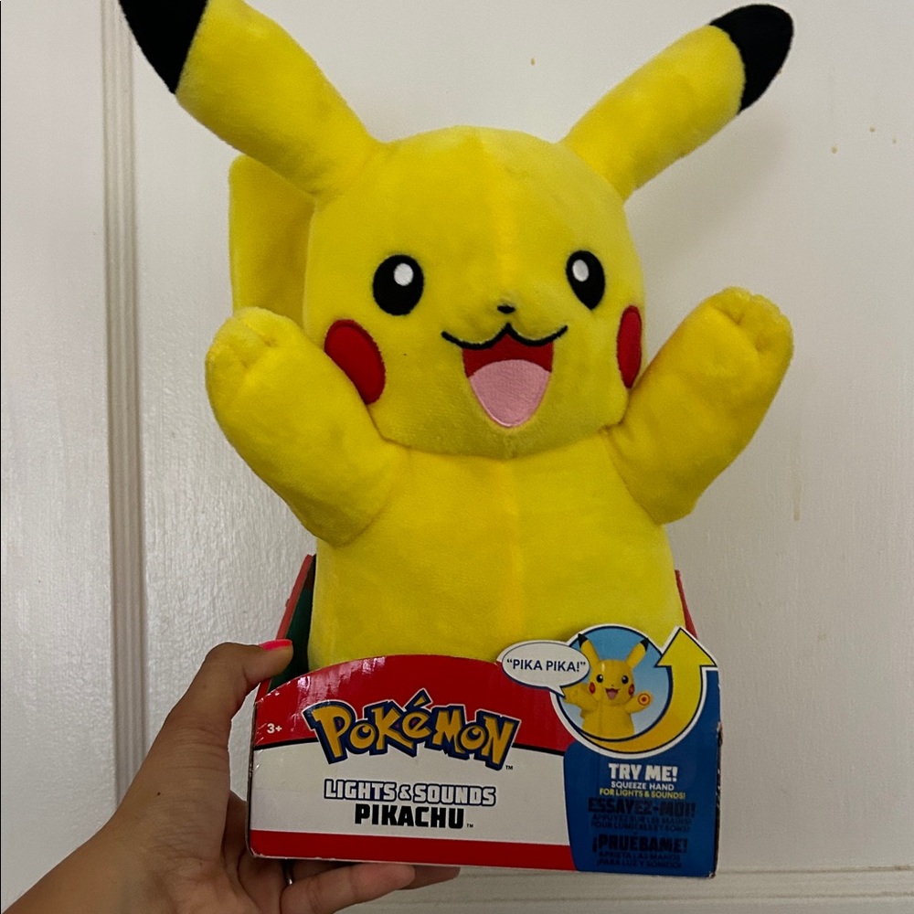 Pokemon Pikachu Interactive Plush - Yellow and Black